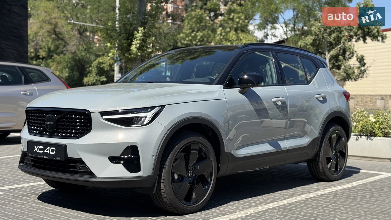 Volvo XC40 Ultra Black Edition