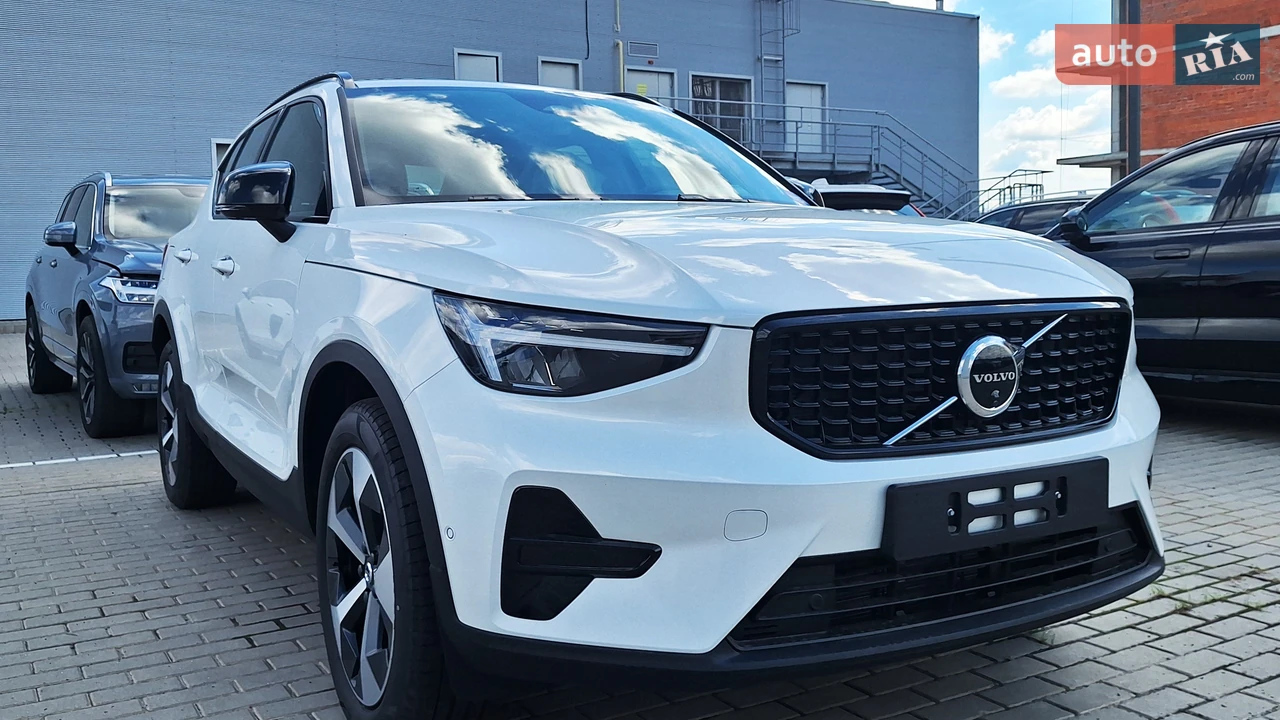 Volvo XC40 Ultra Dark