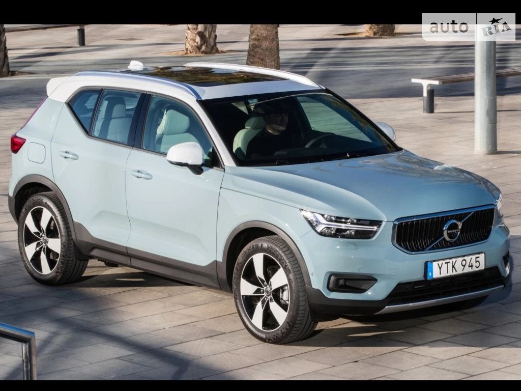 Volvo XC40 Momentum