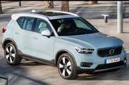 Volvo XC40 Momentum Pro