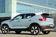 Volvo XC40 Momentum Pro