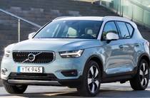 Volvo XC40 Momentum Pro