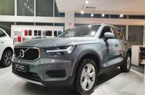 Volvo XC40 Momentum