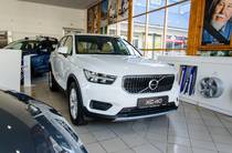 Volvo XC40 Momentum Pro