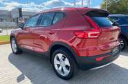 Volvo XC40 Momentum Pro