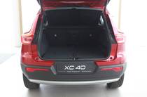 Volvo XC40 Momentum Pro