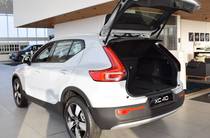 Volvo XC40 Momentum Pro