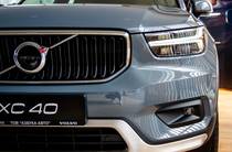 Volvo XC40 Momentum Pro