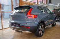 Volvo XC40 Momentum Pro