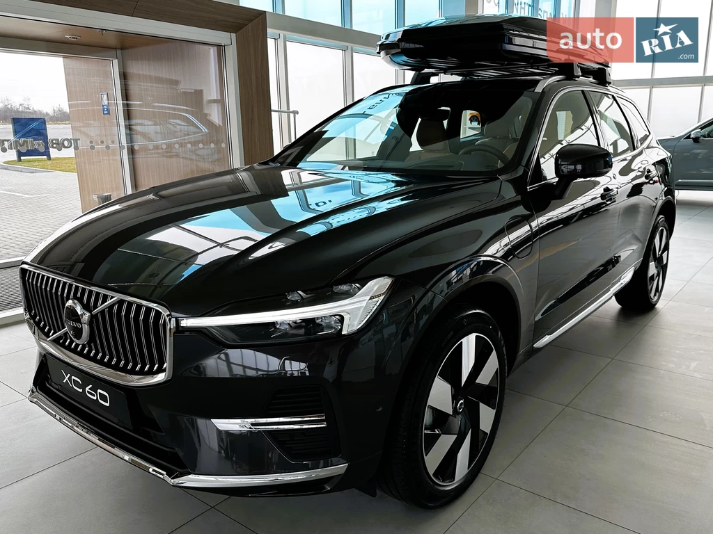 Volvo XC60 Recharge Ultra Bright