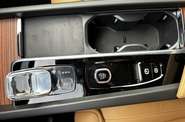 Volvo XC60 Recharge - фото 17