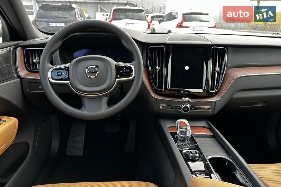 Volvo XC60 Recharge - фото 11