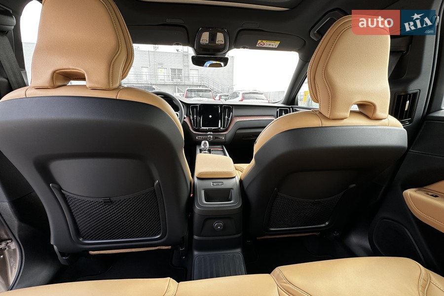Volvo XC60 Recharge - фото 13