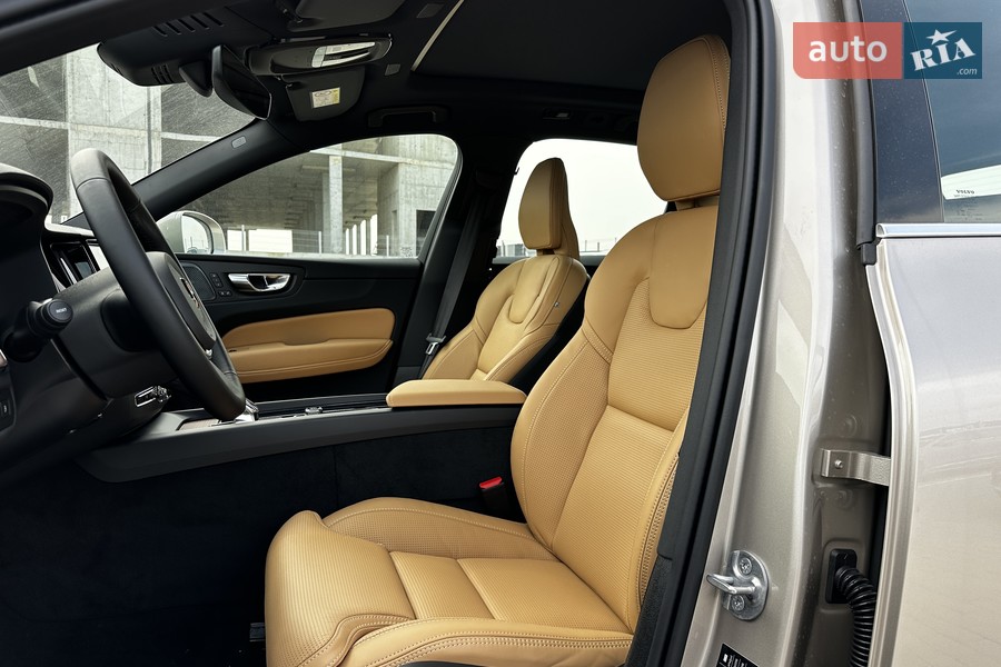 Volvo XC60 Recharge - фото 10