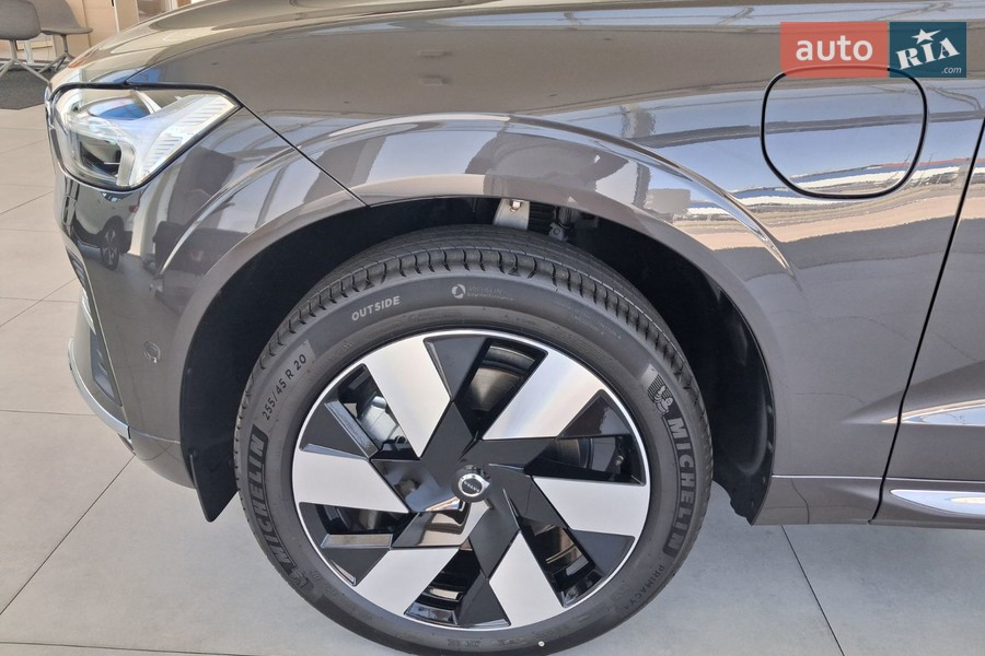 Volvo XC60 Recharge - фото 6