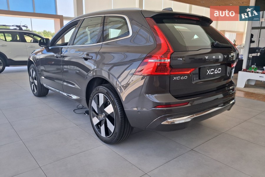 Volvo XC60 Recharge - фото 5