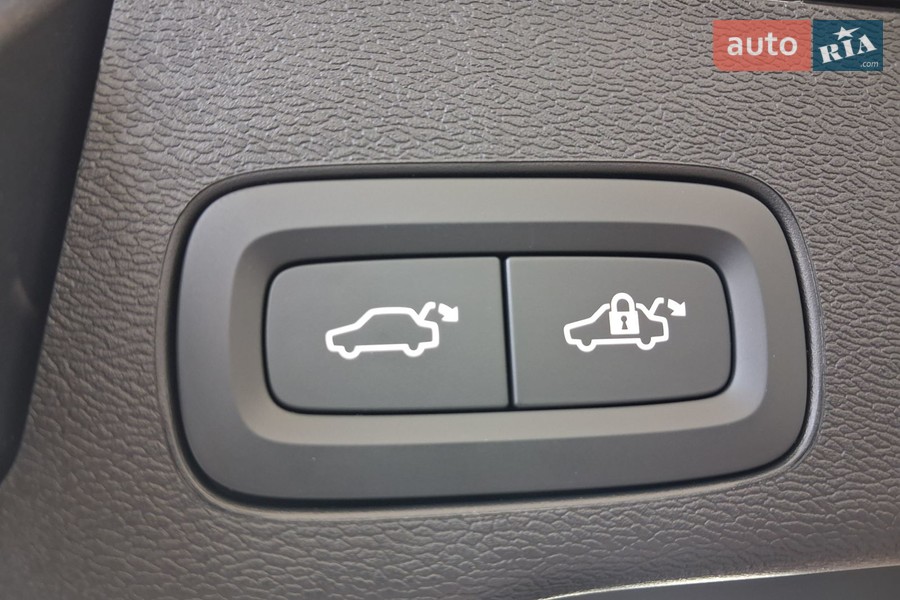 Volvo XC60 Recharge - фото 25