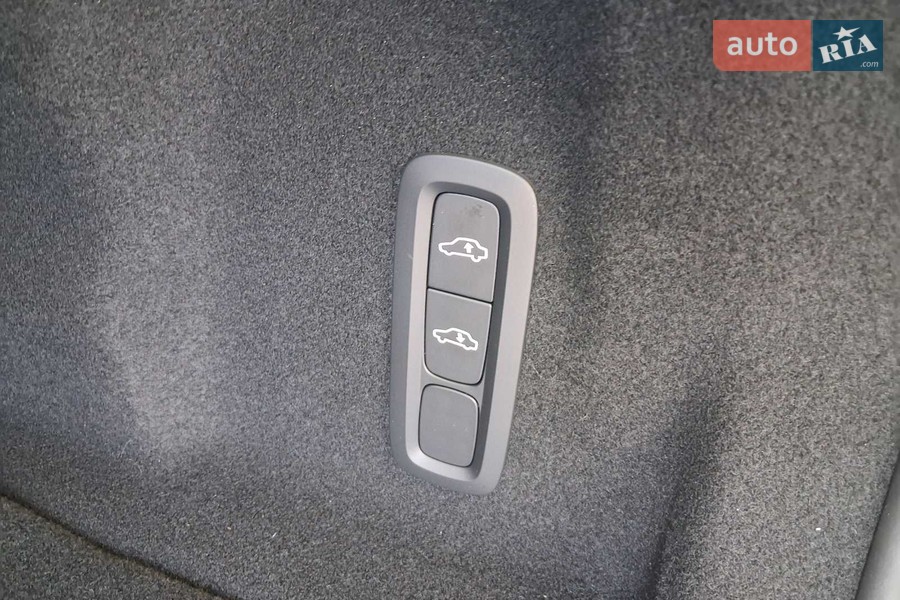 Volvo XC60 Recharge - фото 27