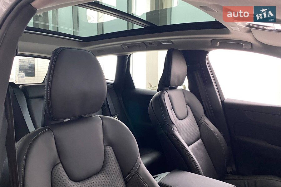 Volvo XC60 Recharge - фото 11