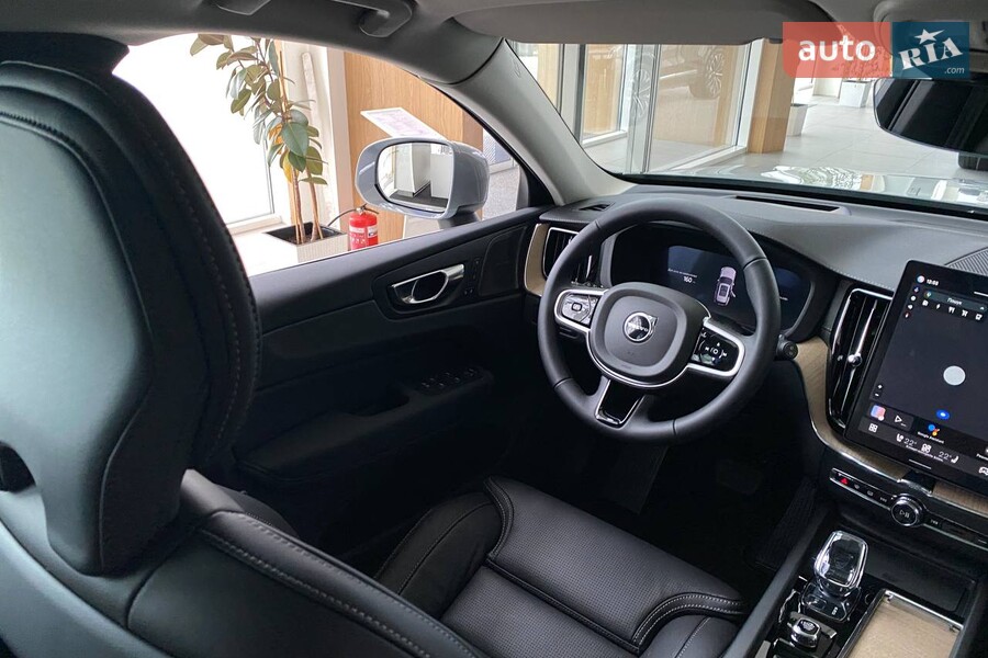 Volvo XC60 Recharge - фото 16