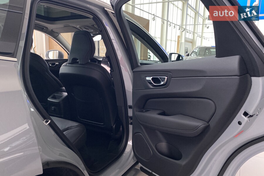 Volvo XC60 Recharge - фото 21