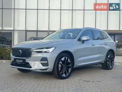 Volvo XC60 Recharge 2025 Ultra Bright
