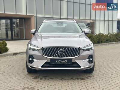 Volvo XC60 Recharge 2025 Ultra Bright