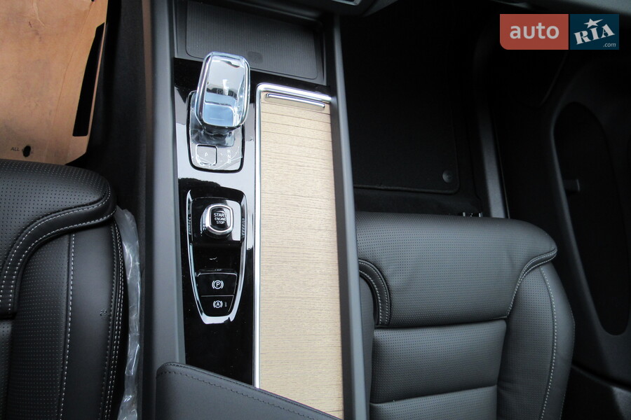 Volvo XC60 Recharge - фото 14