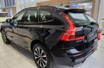 Volvo XC60 Plus Dark