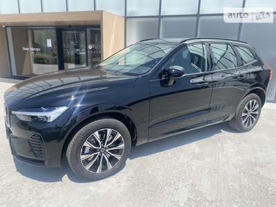 Volvo XC60 2023 Plus Dark