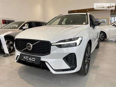 Volvo XC60 Plus Dark 2.0 Geartronic MHEV (250 к.с.) AWD 2024