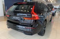 Volvo XC60 Plus Dark