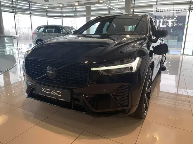 Volvo XC60 Plus Dark