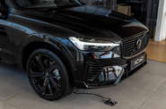 Volvo XC60 Plus Dark