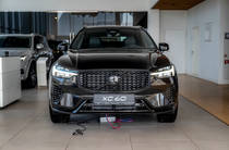 Volvo XC60 Plus Dark