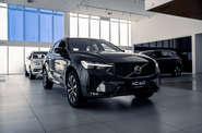 Volvo XC60 Plus Dark