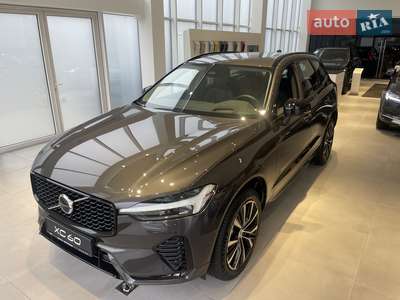 Volvo XC60 2024 Plus Dark