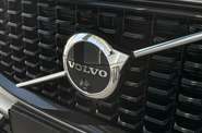 Volvo XC60 Plus Dark