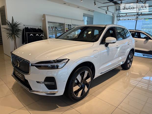 Volvo XC60 2025
