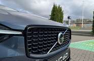 Volvo XC60 Plus Dark