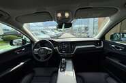 Volvo XC60 Plus Dark