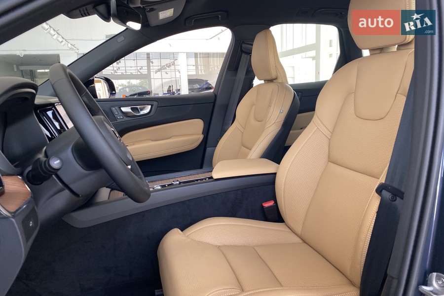 Volvo XC60 - фото 22