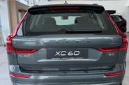 Volvo XC60 Plus Dark