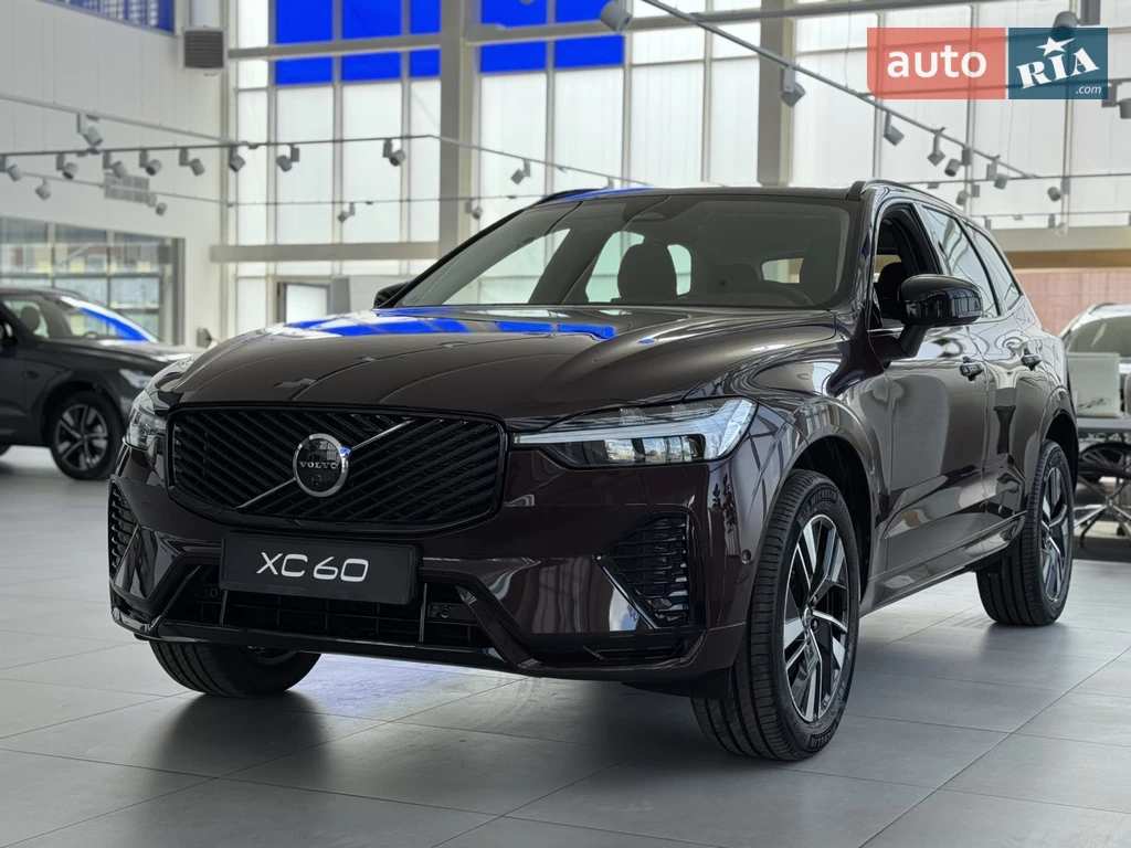 Volvo XC60 Plus Dark