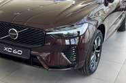 Volvo XC60 Plus Dark