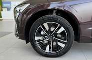 Volvo XC60 Plus Dark