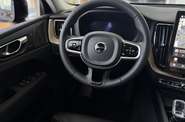 Volvo XC60 Plus Dark