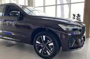 Volvo XC60 Plus Dark