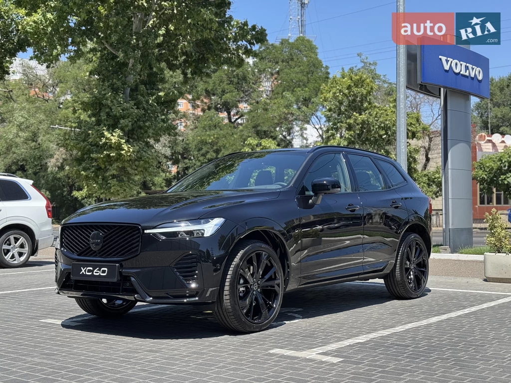 Volvo XC60 Plus Black Edition