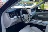 Volvo XC60 Plus Dark